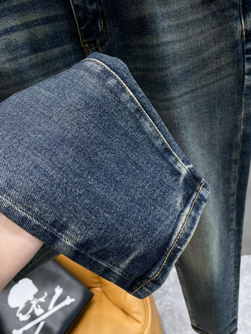 chr1st1an D10r jeans